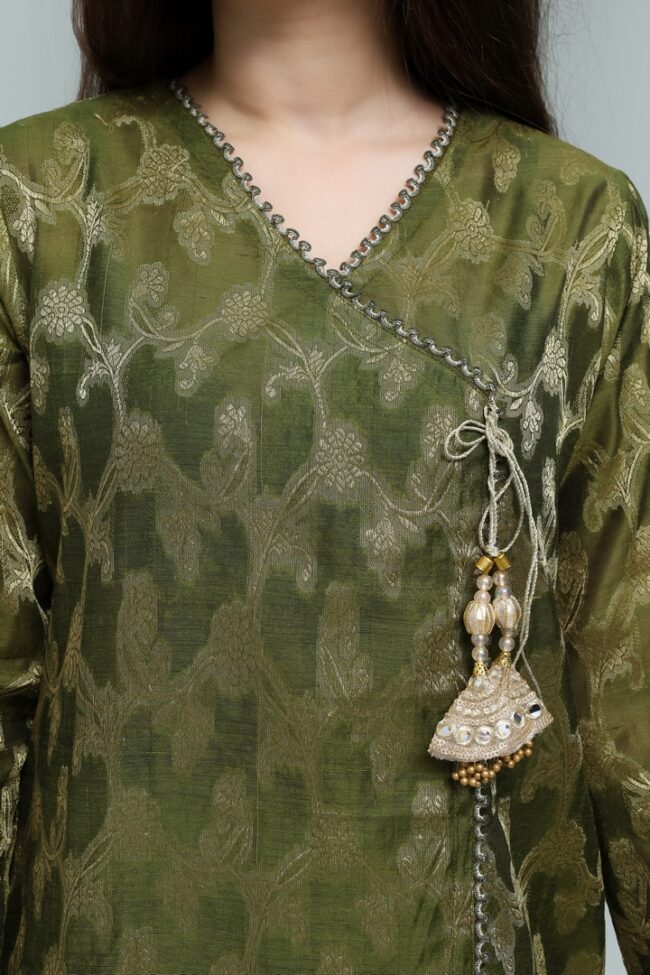 Elegant Jacquard Lawn 3-Piece Stitched Suit – Summer Collection 2025 - Image 3