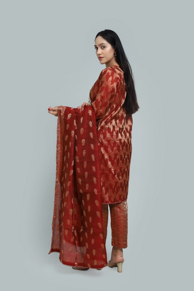 Elegant Jacquard Lawn 3-Piece Stitched Suit – Summer Collection 2025 - Image 9